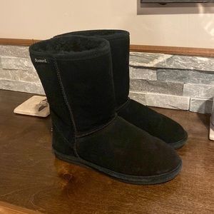 Black Bearpaw winter boots